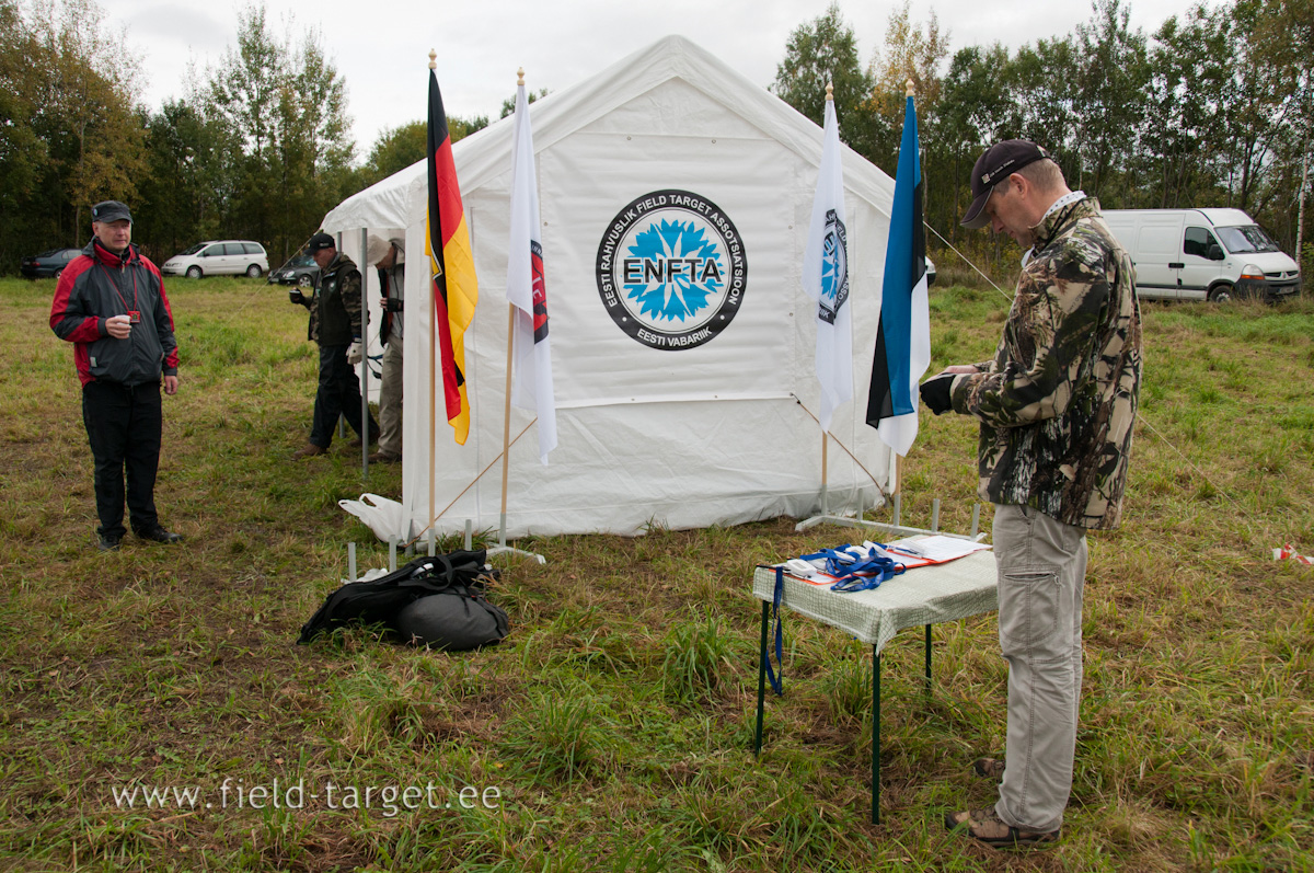 Peakohtunik valmistub ette briifinguks